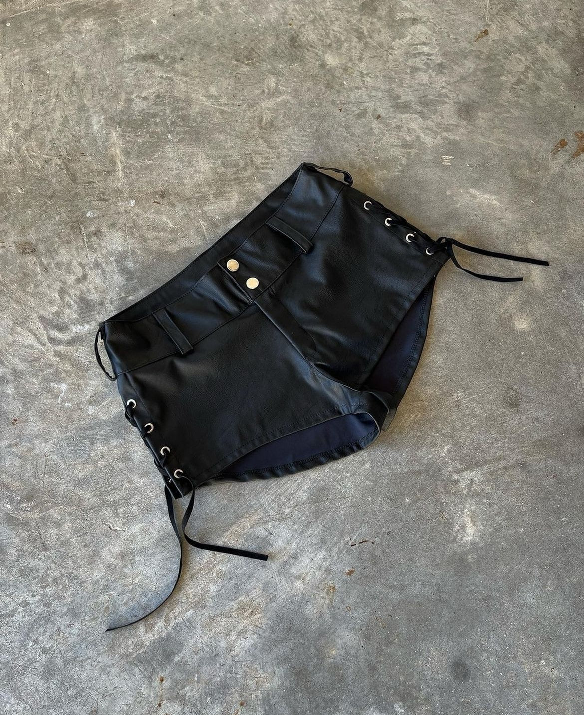Micro short cuerina